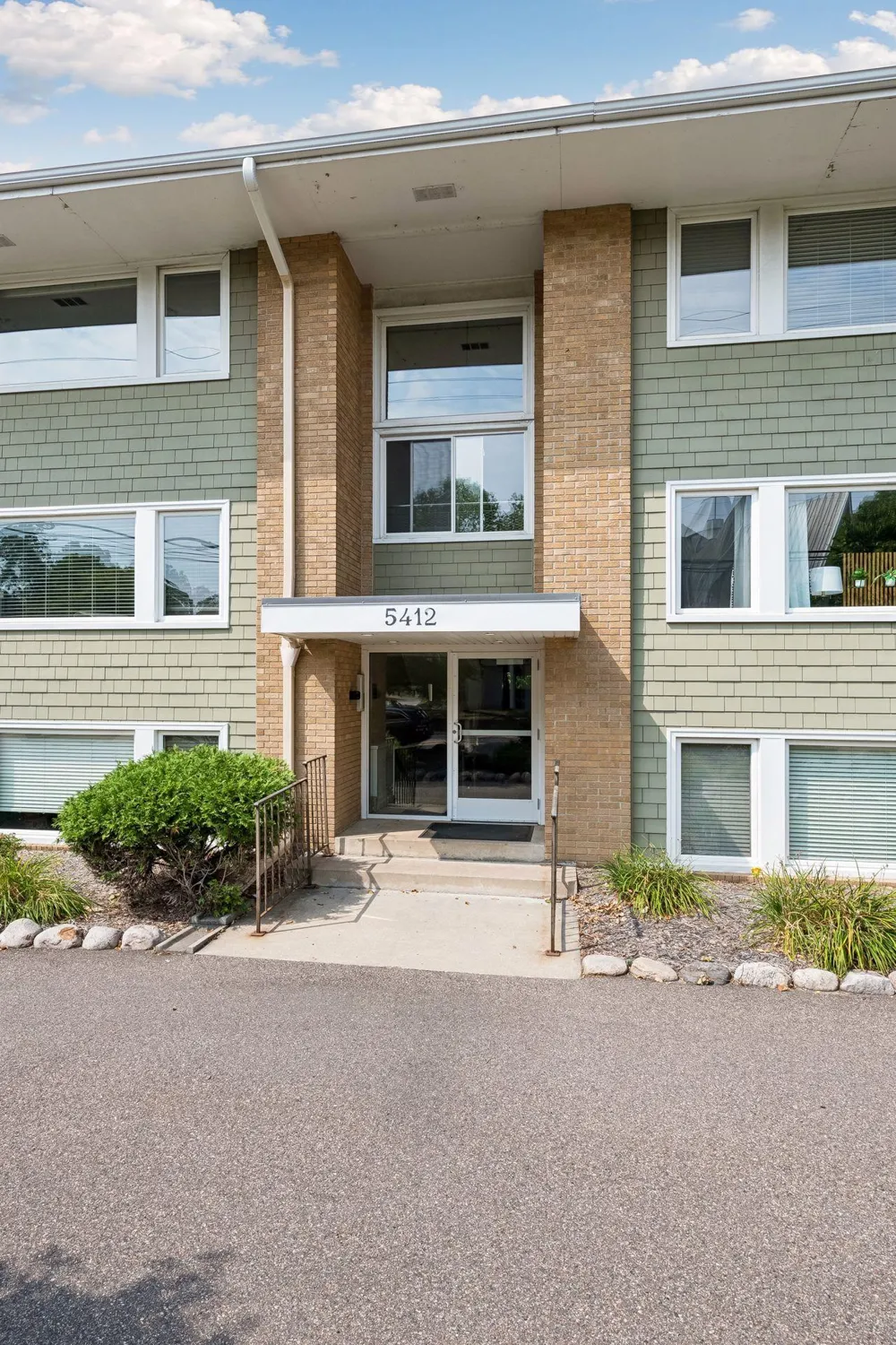5412 France Avenue S #112 Edina, MN 55410