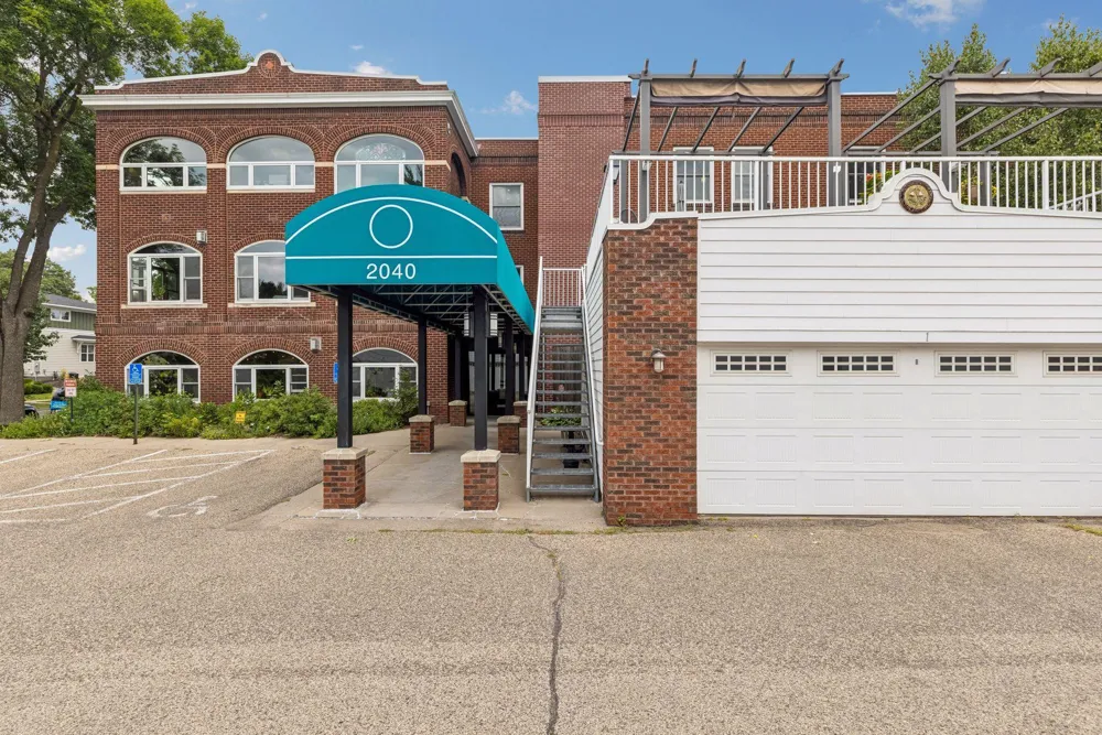 2040 Como Avenue #104 Saint Paul, MN 55108