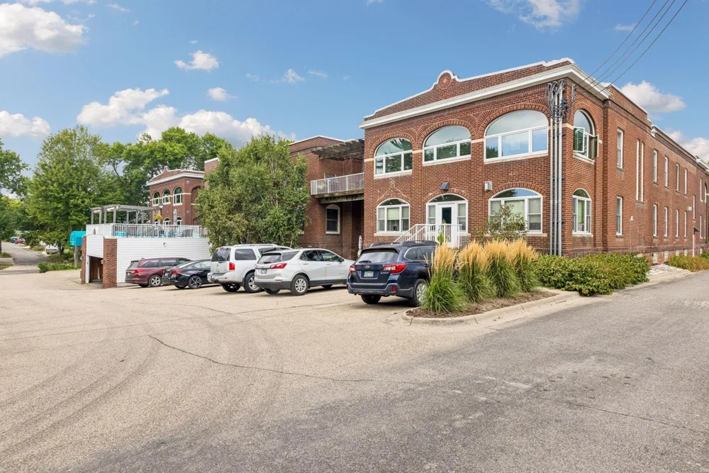 2040 Como Avenue #104 Saint Paul, MN 55108