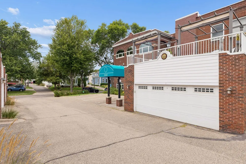 2040 Como Avenue #104 Saint Paul, MN 55108