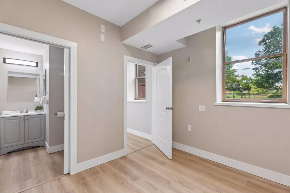 2040 Como Avenue #104 Saint Paul, MN 55108