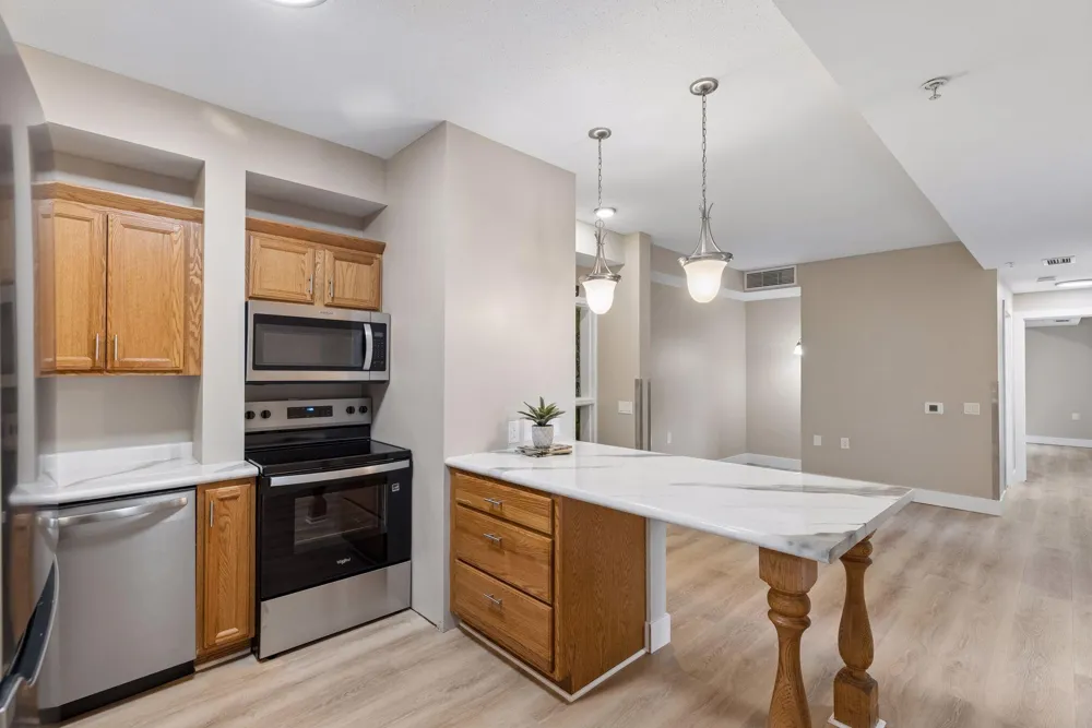 2040 Como Avenue #104 Saint Paul, MN 55108