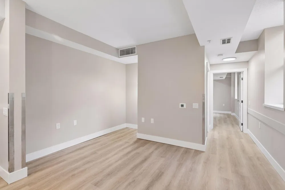 2040 Como Avenue #104 Saint Paul, MN 55108