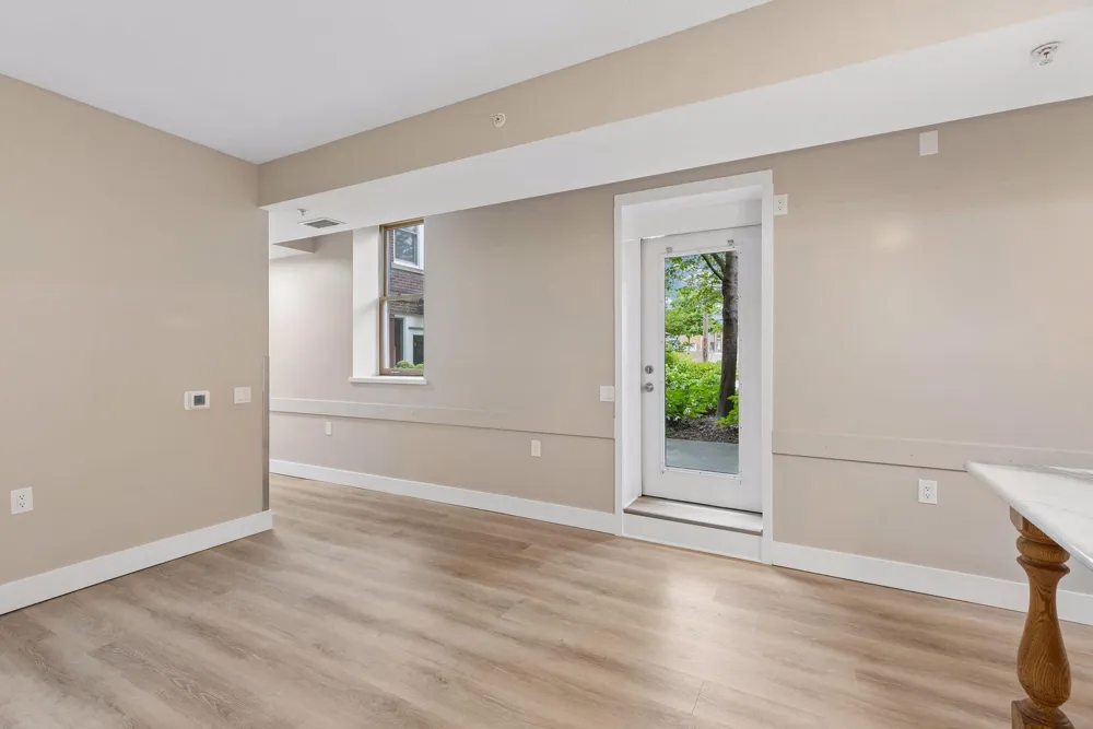 2040 Como Avenue #104 Saint Paul, MN 55108