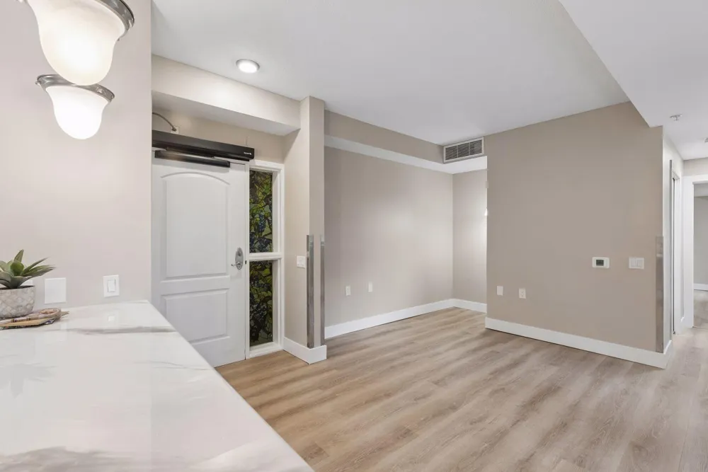 2040 Como Avenue #104 Saint Paul, MN 55108