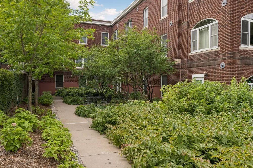 2040 Como Avenue #104 Saint Paul, MN 55108