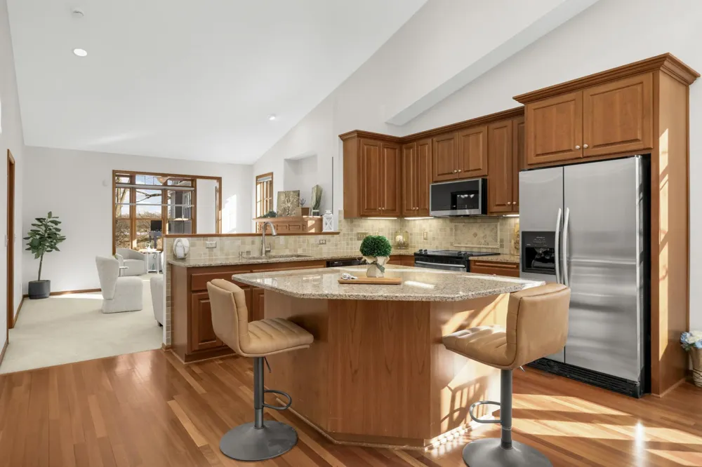 6972 Trenton Lane Maple Grove, MN 55369