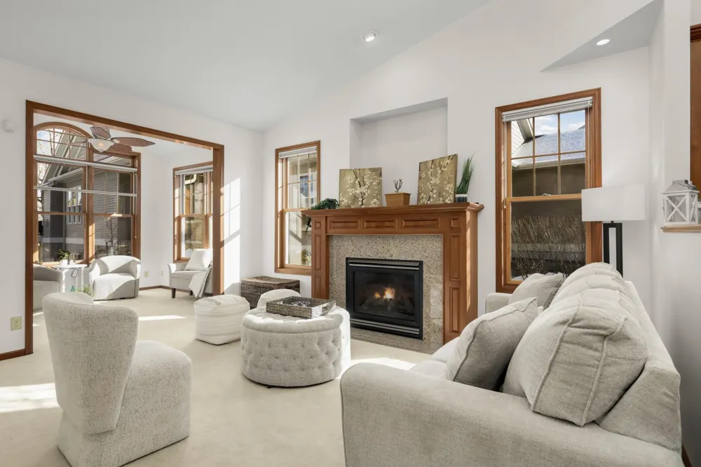 6972 Trenton Lane Maple Grove, MN 55369
