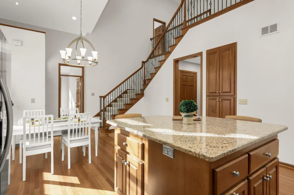 6972 Trenton Lane Maple Grove, MN 55369