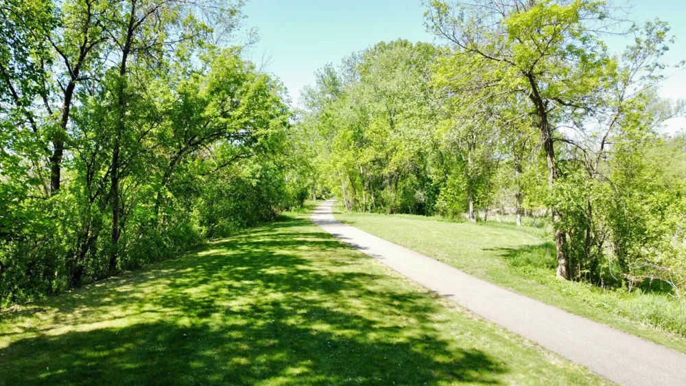 6972 Trenton Lane Maple Grove, MN 55369
