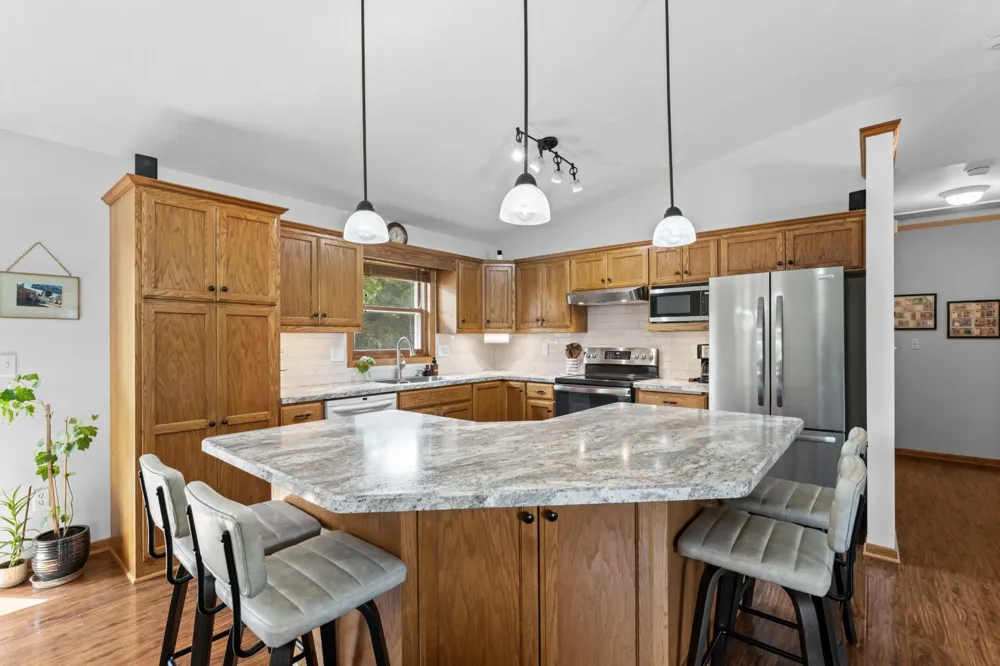 4212 Sapphire Lane NW Rochester, MN 55901