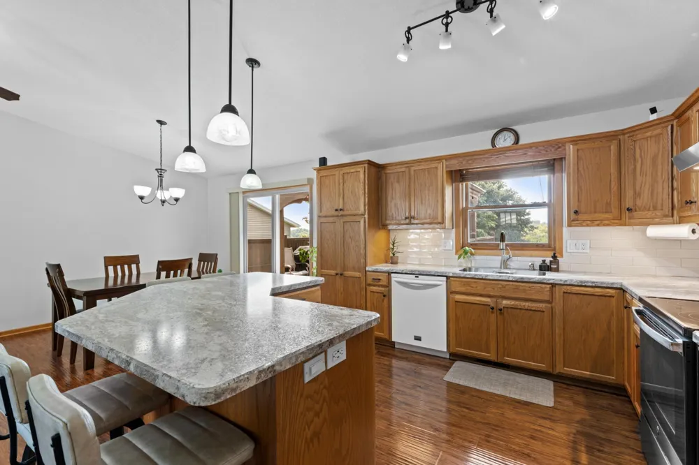 4212 Sapphire Lane NW Rochester, MN 55901