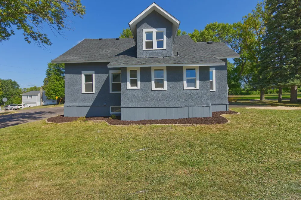 251 Winsted Avenue W Winsted, MN 55395