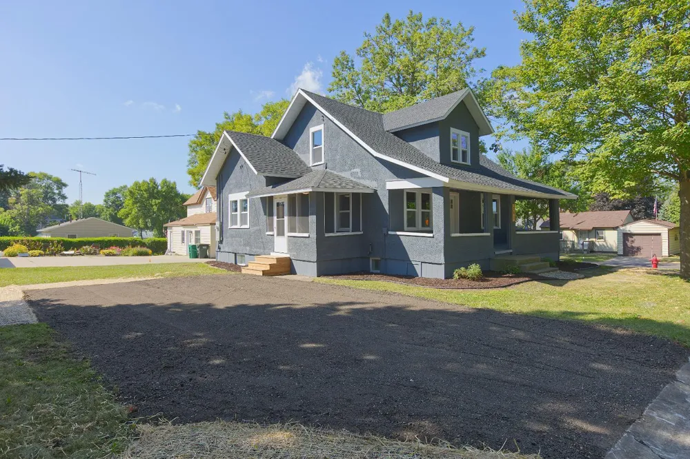251 Winsted Avenue W Winsted, MN 55395