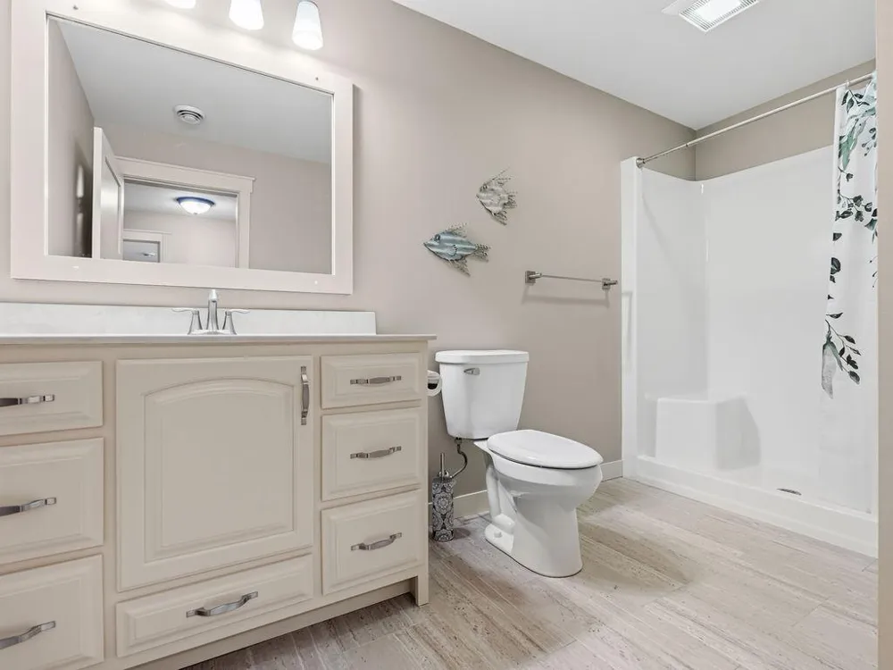 4766 S Oakwood Hills Parkway Eau Claire, WI 54701
