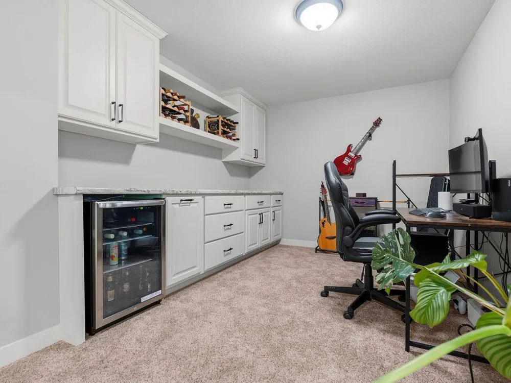 4766 S Oakwood Hills Parkway Eau Claire, WI 54701
