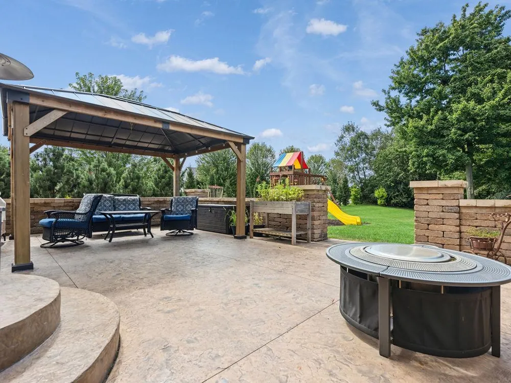4766 S Oakwood Hills Parkway Eau Claire, WI 54701