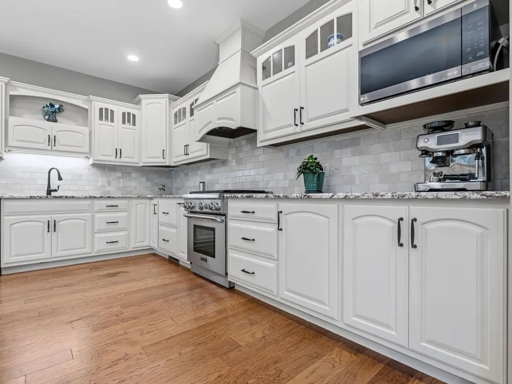 4766 S Oakwood Hills Parkway Eau Claire, WI 54701