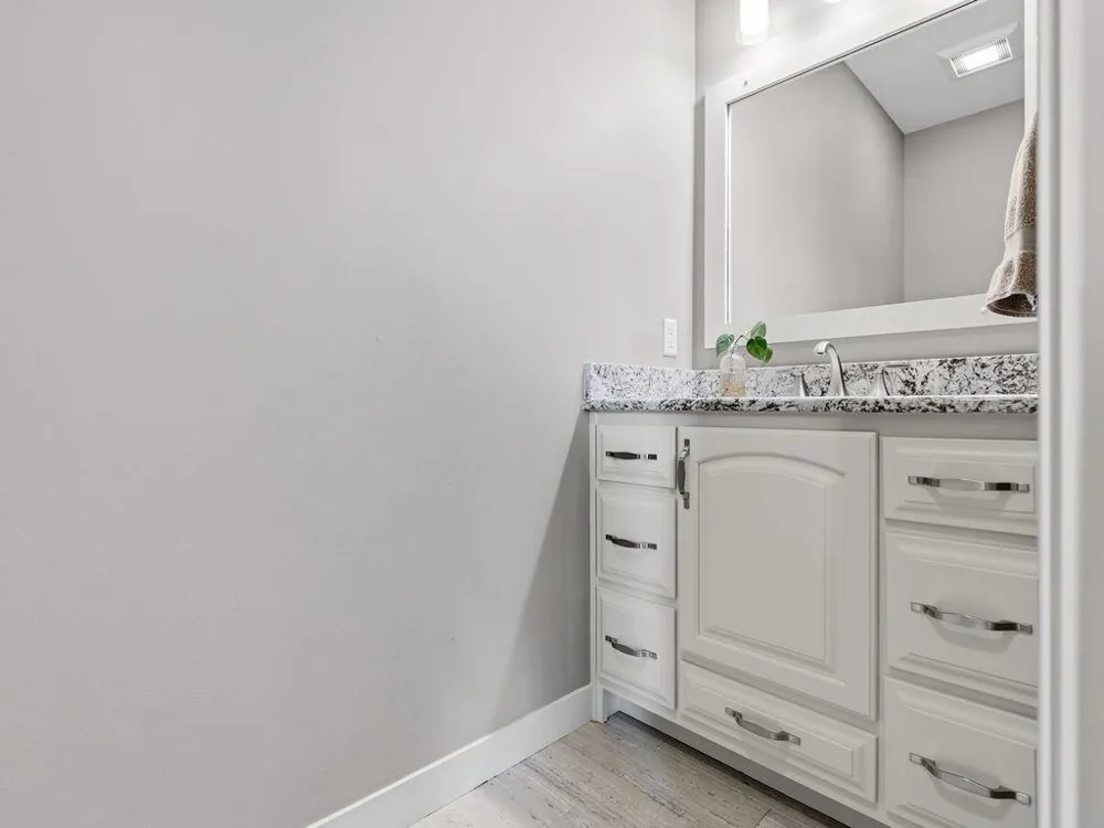 4766 S Oakwood Hills Parkway Eau Claire, WI 54701