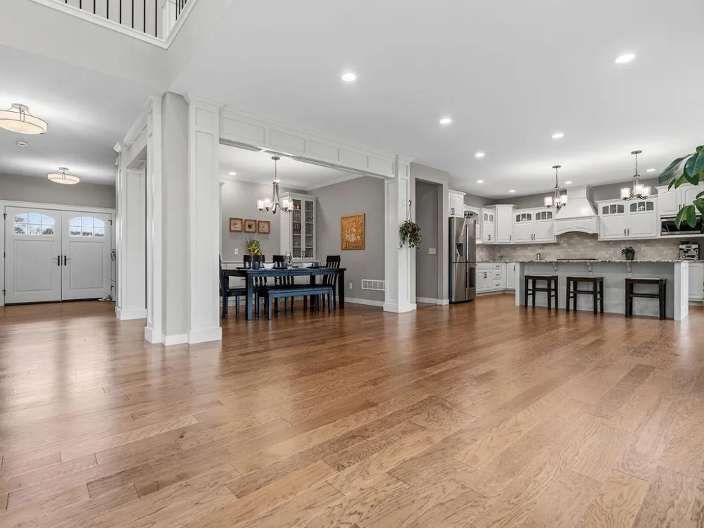 4766 S Oakwood Hills Parkway Eau Claire, WI 54701