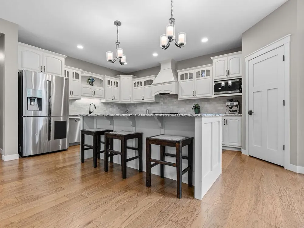 4766 S Oakwood Hills Parkway Eau Claire, WI 54701