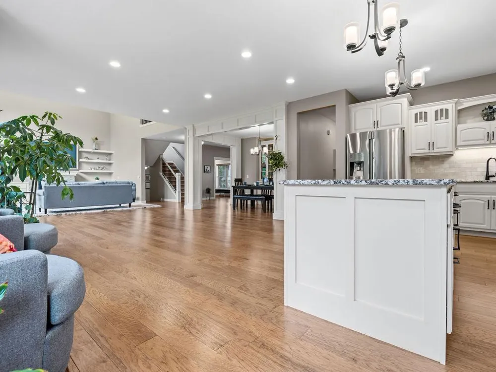 4766 S Oakwood Hills Parkway Eau Claire, WI 54701