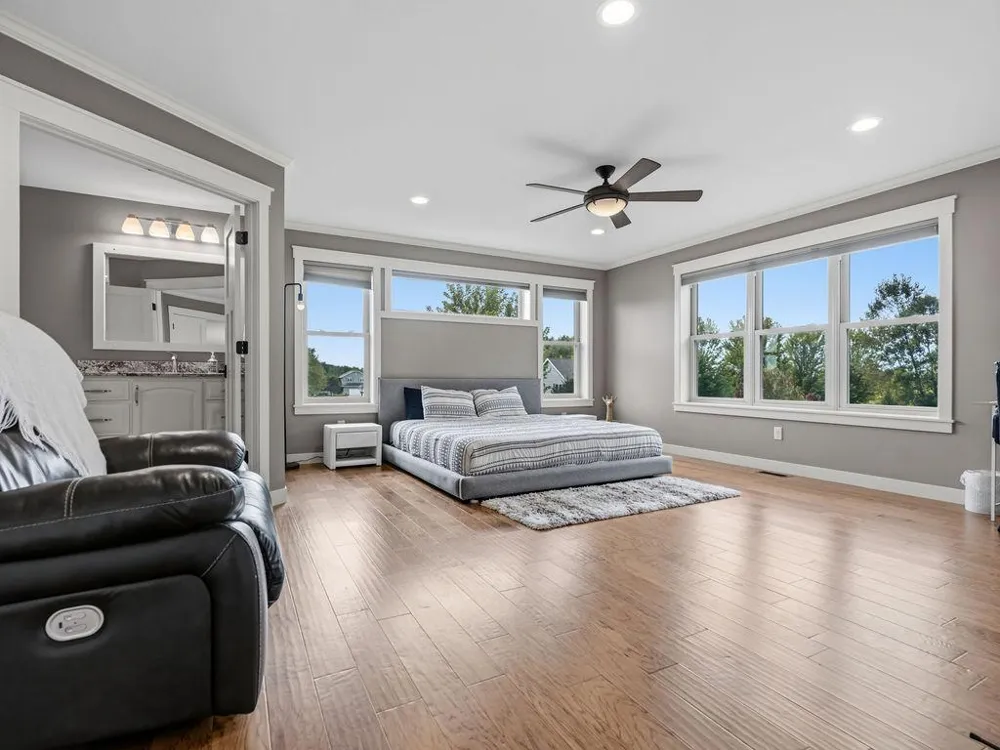 4766 S Oakwood Hills Parkway Eau Claire, WI 54701