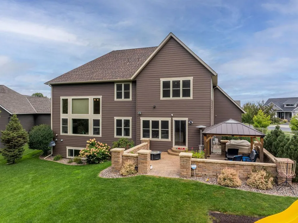4766 S Oakwood Hills Parkway Eau Claire, WI 54701