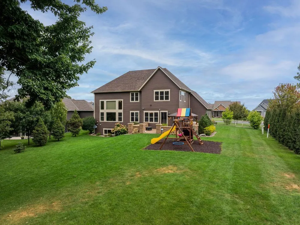 4766 S Oakwood Hills Parkway Eau Claire, WI 54701