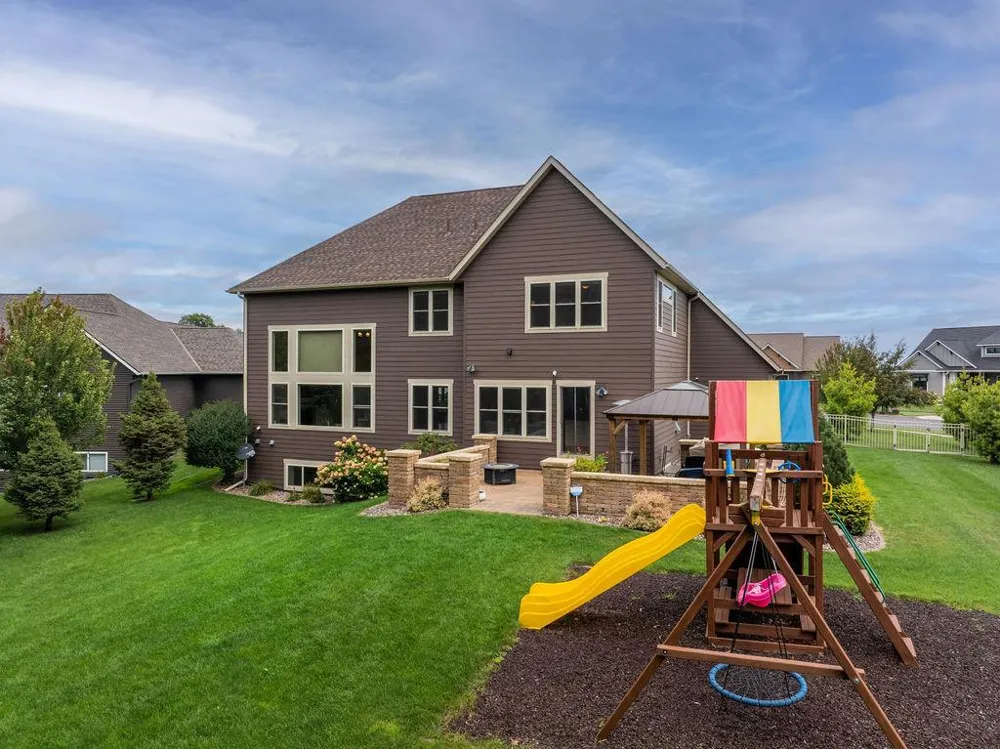 4766 S Oakwood Hills Parkway Eau Claire, WI 54701