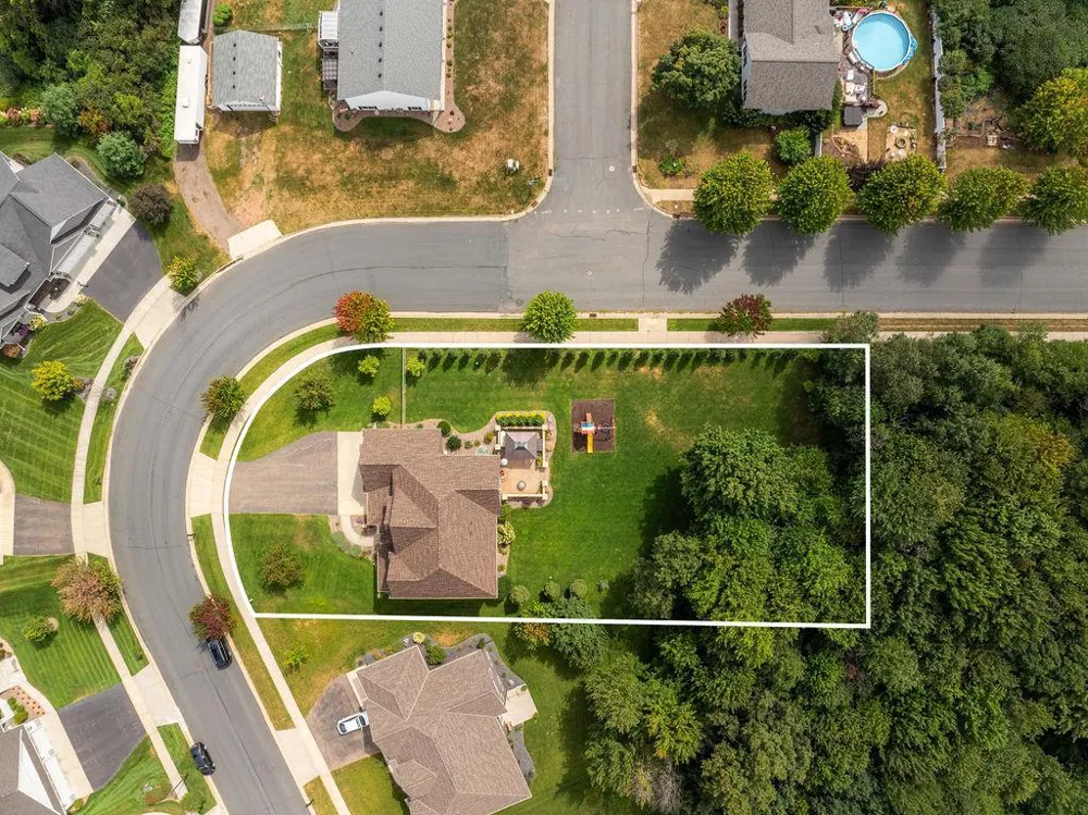4766 S Oakwood Hills Parkway Eau Claire, WI 54701