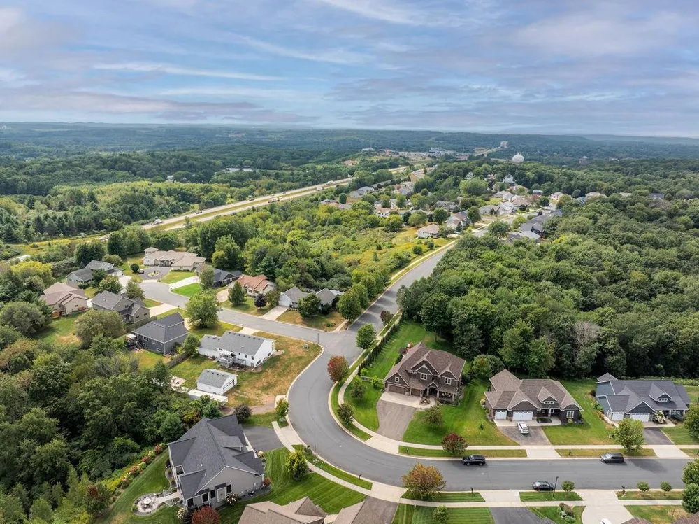 4766 S Oakwood Hills Parkway Eau Claire, WI 54701