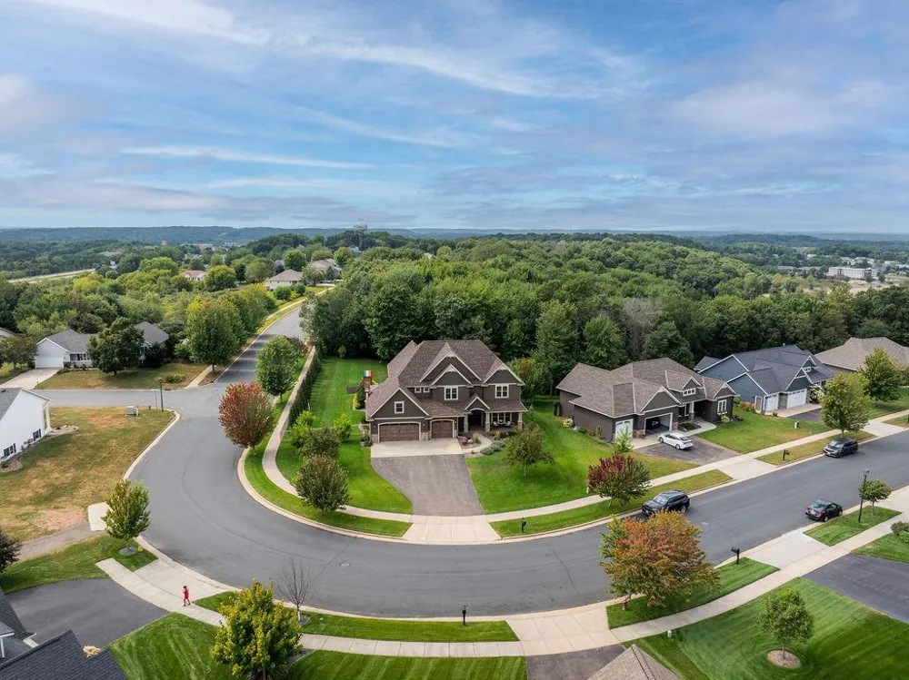 4766 S Oakwood Hills Parkway Eau Claire, WI 54701