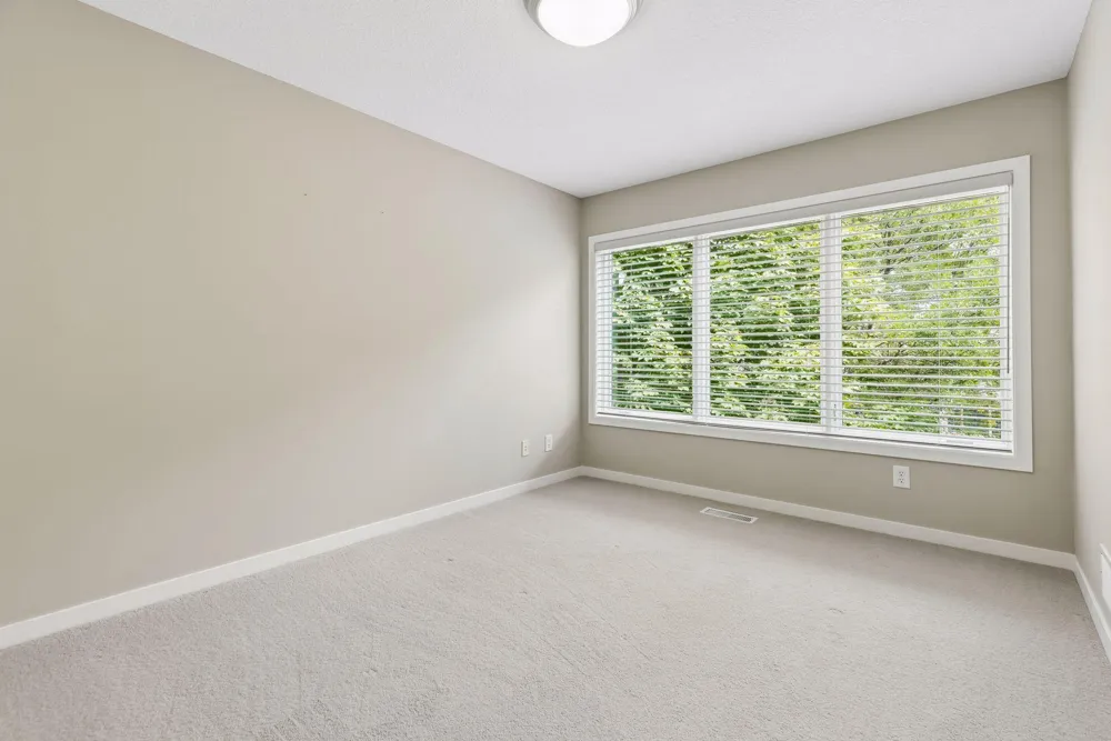 533 Willoughby Way W Minnetonka, MN 55305