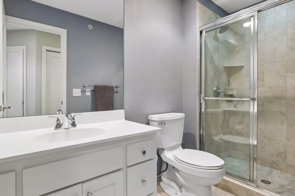 533 Willoughby Way W Minnetonka, MN 55305