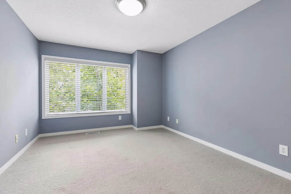 533 Willoughby Way W Minnetonka, MN 55305