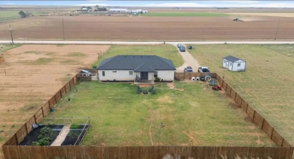 608 County Road 3760 Road Slaton, TX 79364