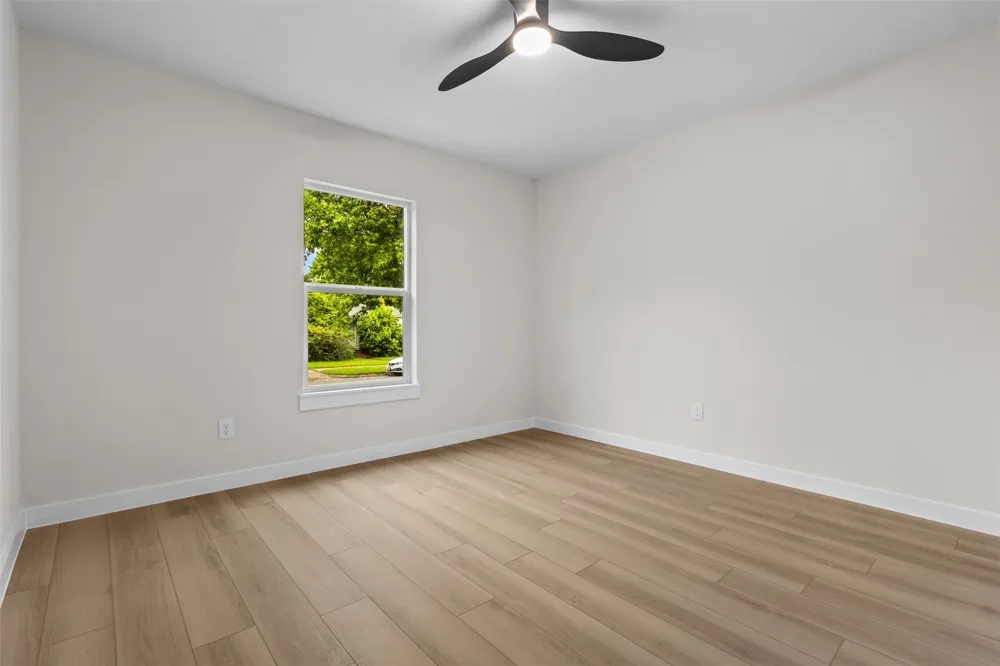 3216 Sharon Street Dallas, TX 75211