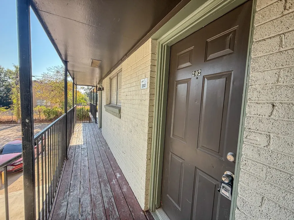 808 Blaylock Drive #202 Dallas, TX 75203