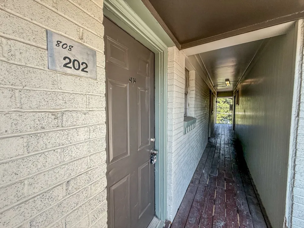808 Blaylock Drive #202 Dallas, TX 75203