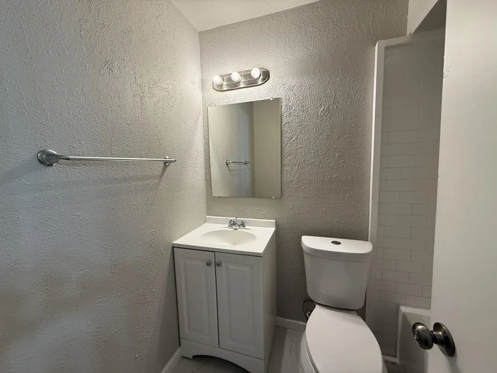 808 Blaylock Drive #202 Dallas, TX 75203