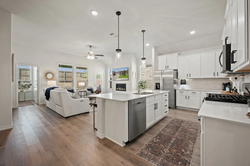 10408 Bluestone Lane Aubrey, TX 76227