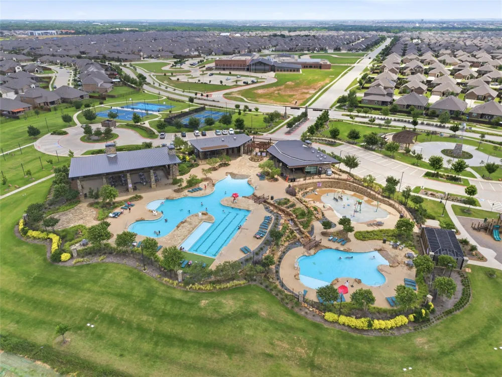 10408 Bluestone Lane Aubrey, TX 76227