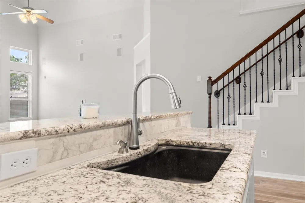 13726 Sandy Bend Court Houston, TX 77044
