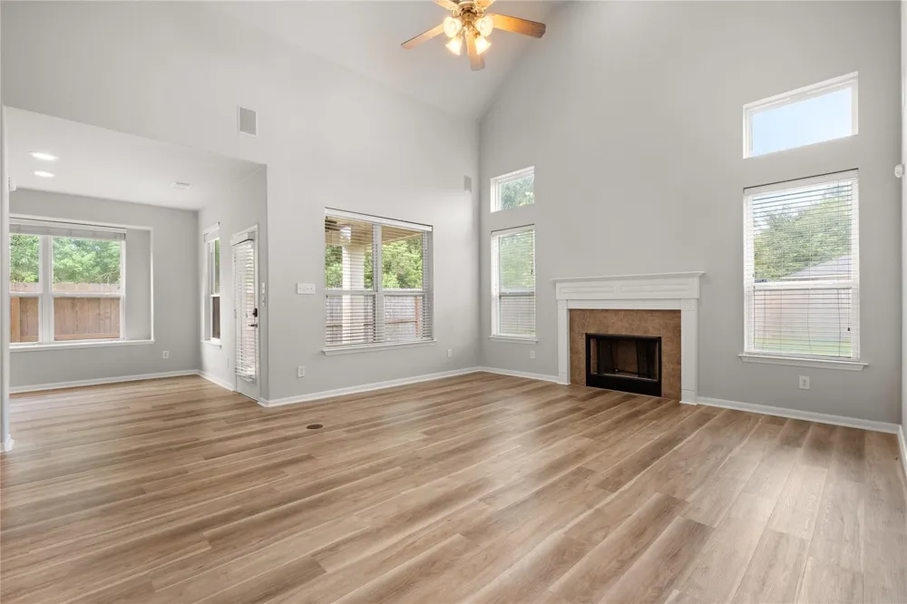 13726 Sandy Bend Court Houston, TX 77044