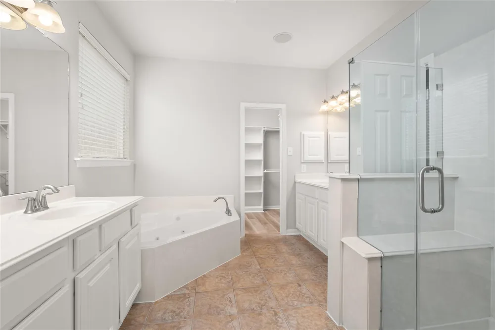 13726 Sandy Bend Court Houston, TX 77044