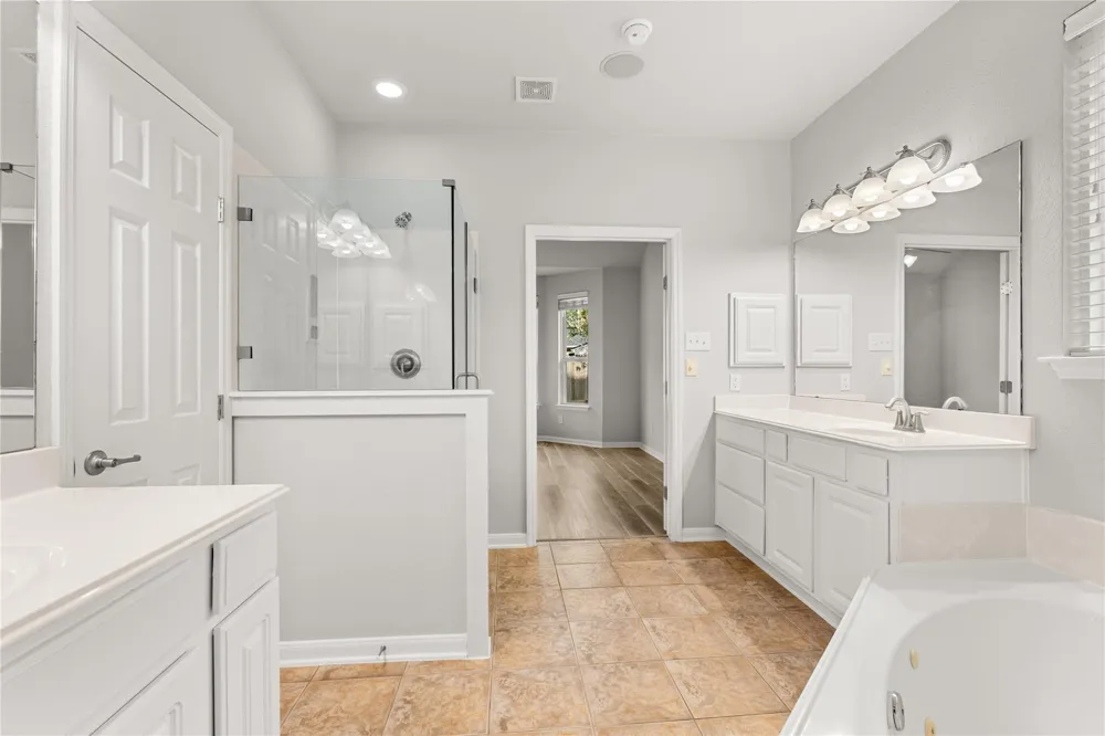 13726 Sandy Bend Court Houston, TX 77044