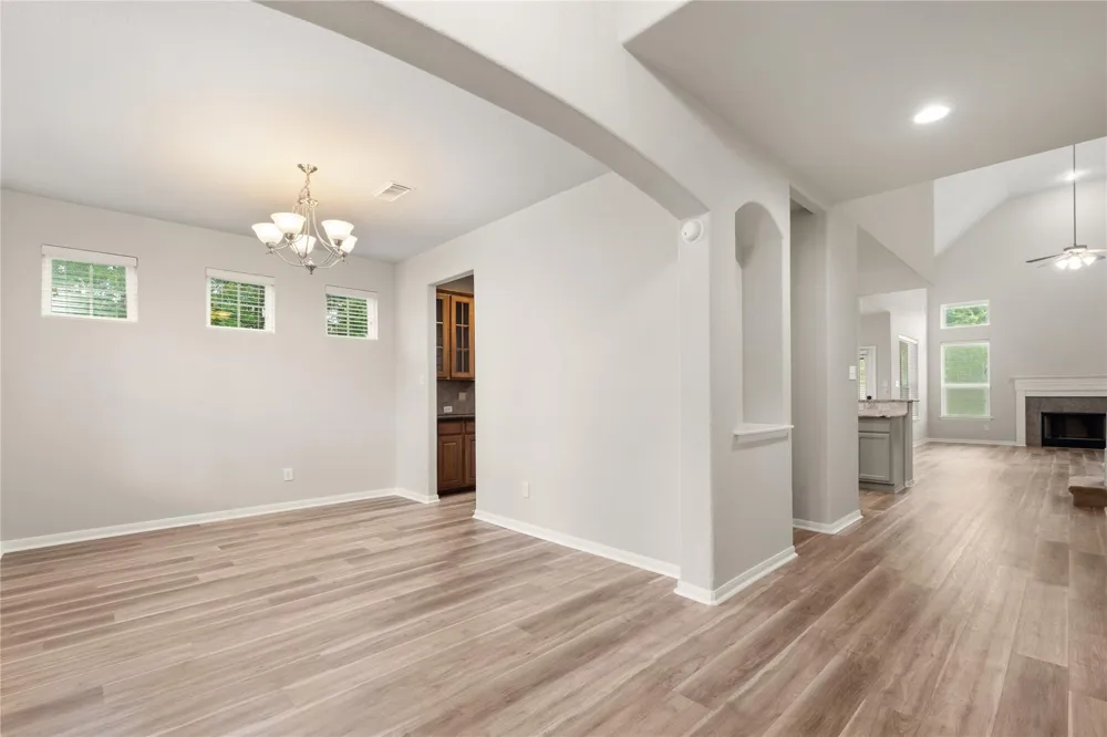 13726 Sandy Bend Court Houston, TX 77044