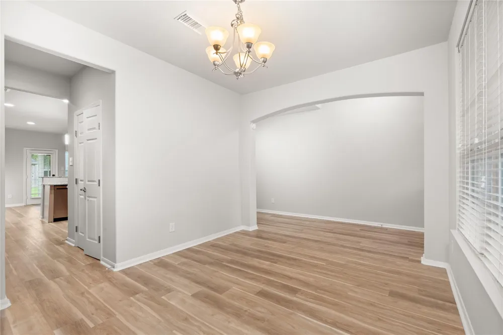 13726 Sandy Bend Court Houston, TX 77044