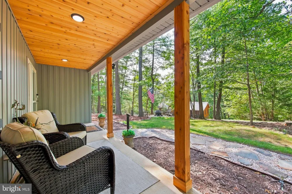 122 FORREST STREET Basye, VA 22810